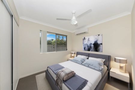 Low-Maintenance Living with Style and Space in Kelso - Photo 2