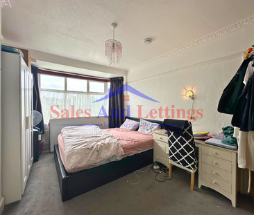 3 bedroom semi-detached house to rent - Photo 4