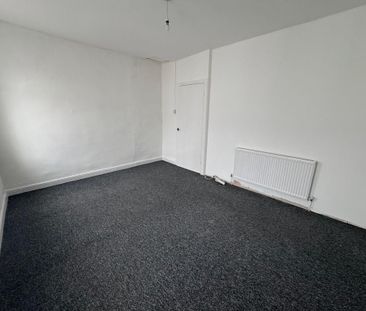 2 bedroom end of terrace house to rent - Photo 5