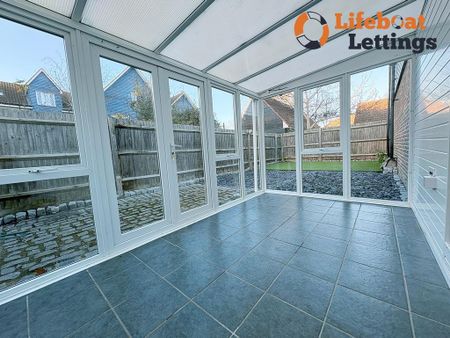 2 bedroom semi-detached house to rent - Photo 3