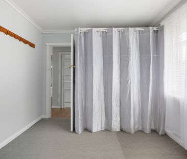 Solid Home on a Large Block with Flexible Living - Photo 3