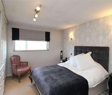 Randall Court, Page Street, Mill Hill, London, NW7 - Photo 3