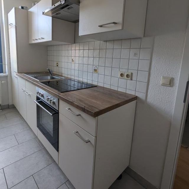 Perfekte Wohnung mit WohlfÃ¼hlcharakter, schÃ¶nem Balkon und Tageslichtbad! - Foto 1