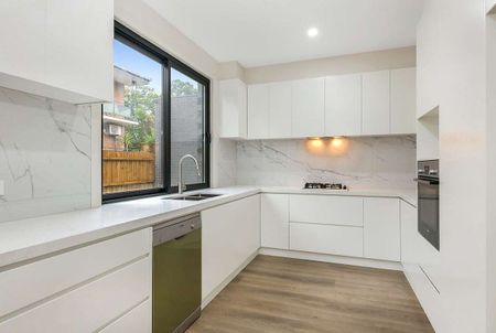 2/30 Holloway Street, Ormond - Photo 4