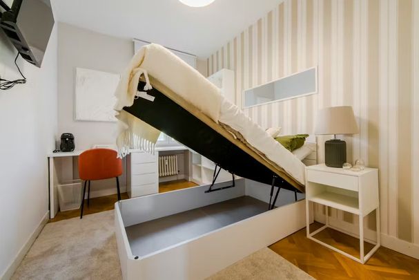 Paseo de la Castellana, Madrid, Community of Madrid 28046 - Photo 1