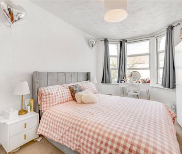 Chaplin Road, Brent, NW2, London - Photo 2