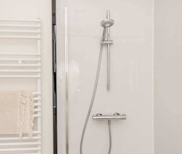 Appartement te huur in Antwerpen voor € 930 met 1 slaapkamer - Photo 4