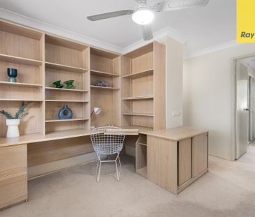 Rare gem in Wentworthville's prestigious 'Dorothy Mount' locale - Photo 1