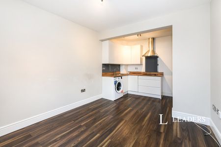 1 bedroom apartment to rent Garlands Road, Redhill, Surrey, RH1 - Photo 5