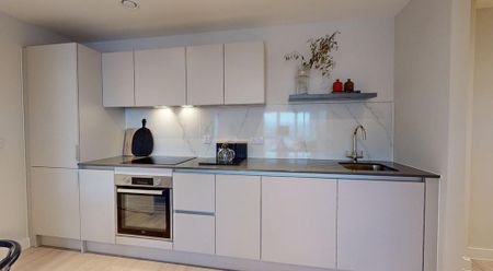 2 bedroom flat to rent - Photo 2