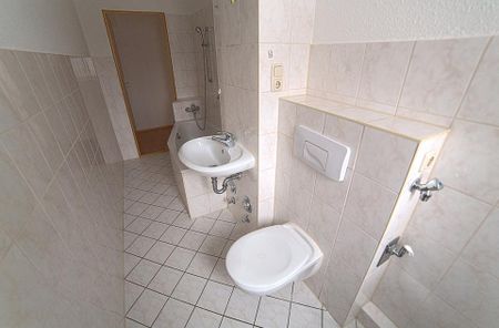 2-Raum-Wohnung mit Balkon in Wolkenstein zu vermieten - Photo 4