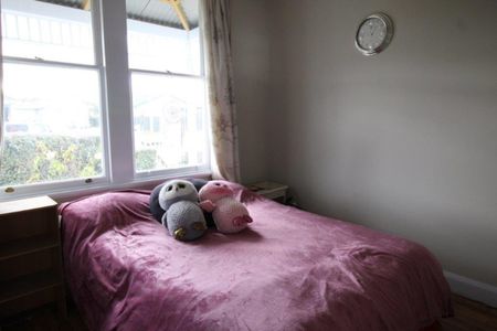 Charming Villa - Photo 3