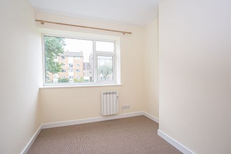 3 bedroom flat to rent, Available unfurnished from 26/11/2024 - Photo 5