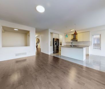 For Lease - 6 Kavanagh Avenue, East Gwillimbury, Ontario - Photo 5