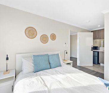 Modern Co-Living Home in Prime Byford Location - Private Room from ... - Photo 5