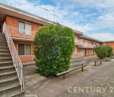 Easy Living in Central Noble Park - Photo 3