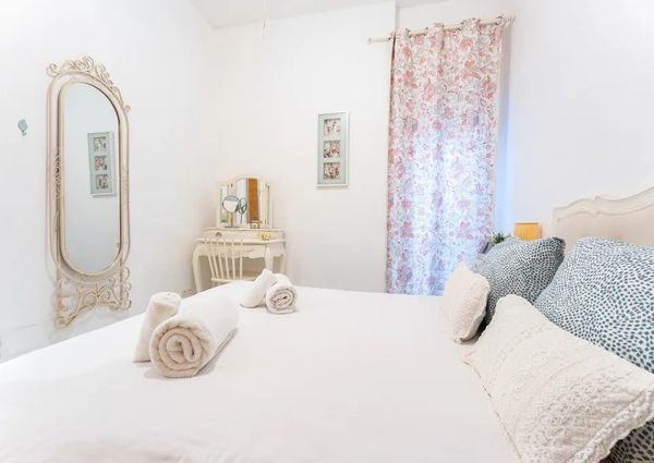 Plaza de Doña Trinidad, Málaga, Andalusia 29007