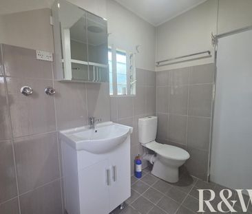 Freshly Renovated 2 Bedroom Granny Flat - Photo 1