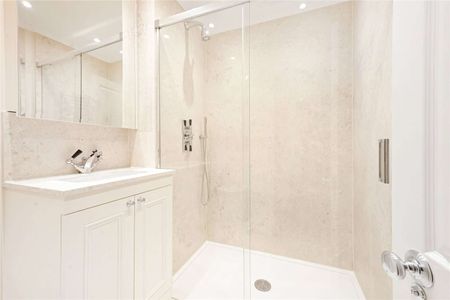 Three bedroom townhouse in Belgravia - Photo 5