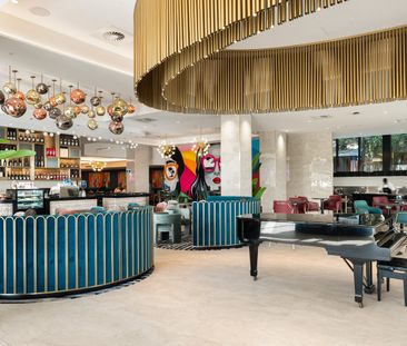 Luxury 2 bedroom, fully furnished apartment - Photo 2