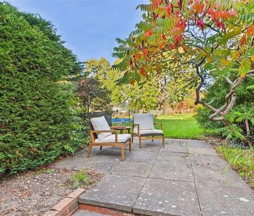 Larchfield Road, Maidenhead, Berkshire, SL6 - Photo 6