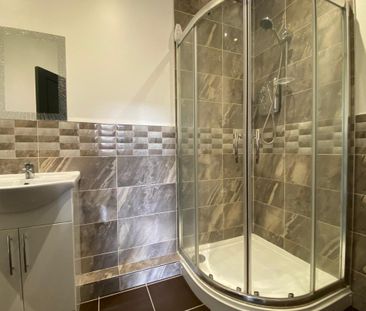 High Street - Photo 6