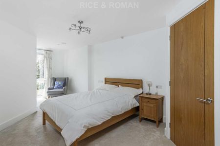 1 bedroom retirement property to rent - Photo 5