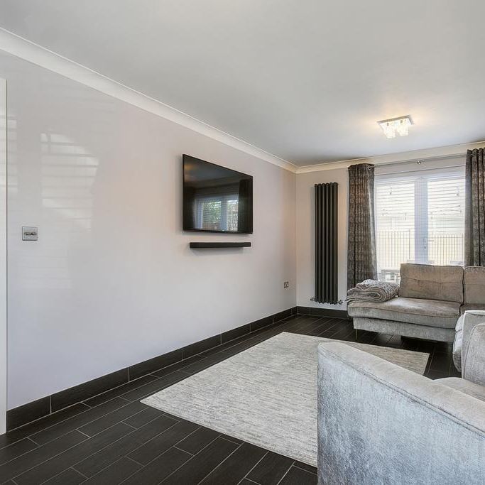 3 bedroom terraced house to rent - Photo 1