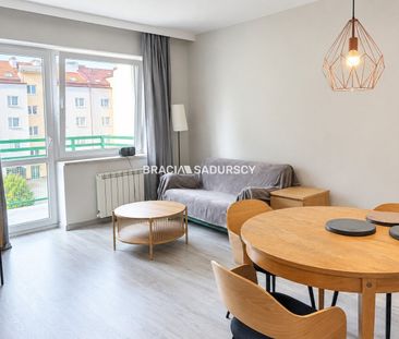 Nowe 2 pokoje po remoncie | 35 m² | Balkon - Zdjęcie 1