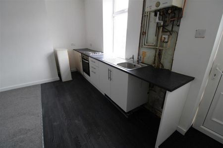 2 bedroom terraced house to rent - Photo 5