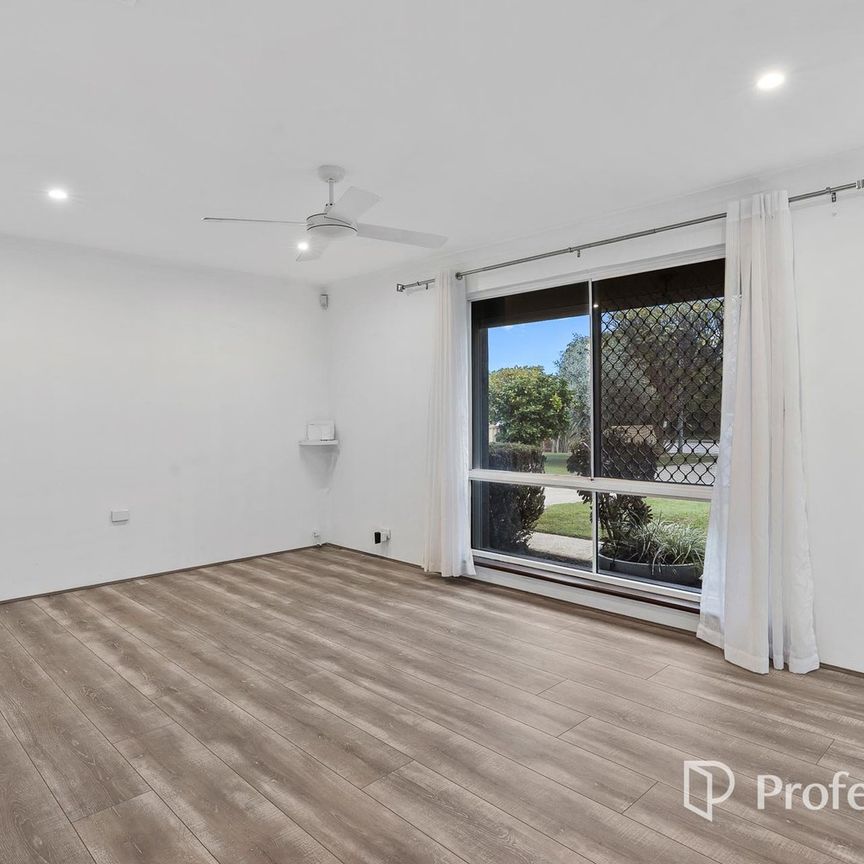 SPACIOUS FAMILY LIVING IN A PEACEFUL CUL DE SAC - Photo 1