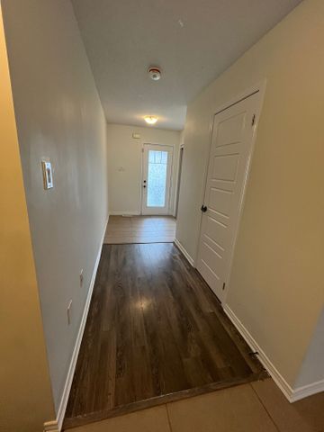 For Lease - 71 Bedrock Drive, Hamilton, Ontario - Photo 5