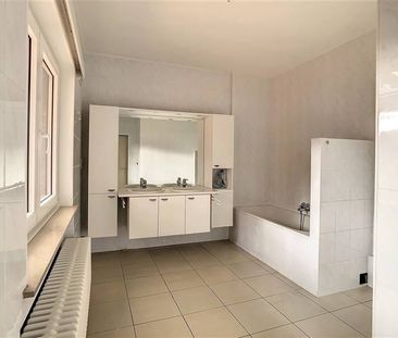 Appartement te huur - Foto 2