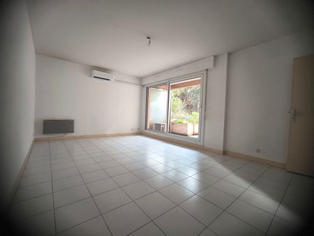 Location Appartement 2 pièces 48m² AVIGNON 84000 - Photo 2