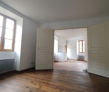 Appartement à louer 2 pièces • 49 m2 Largentière - Photo 1