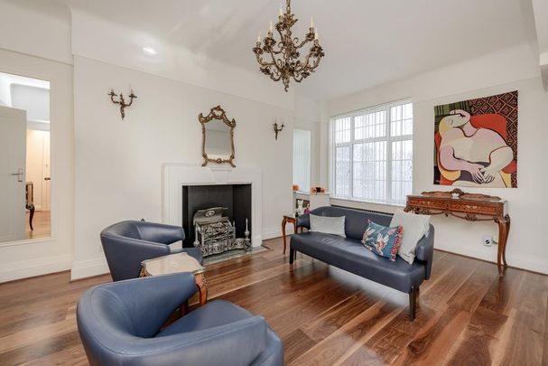 4 bedroom flat to rent - Photo 1