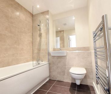 2 bedroom flat to rent - Photo 6