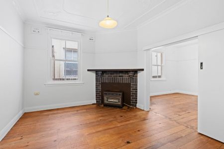 Charming 3-Bedroom Home in Prime Goulburn Location with Elevated Views - Photo 4