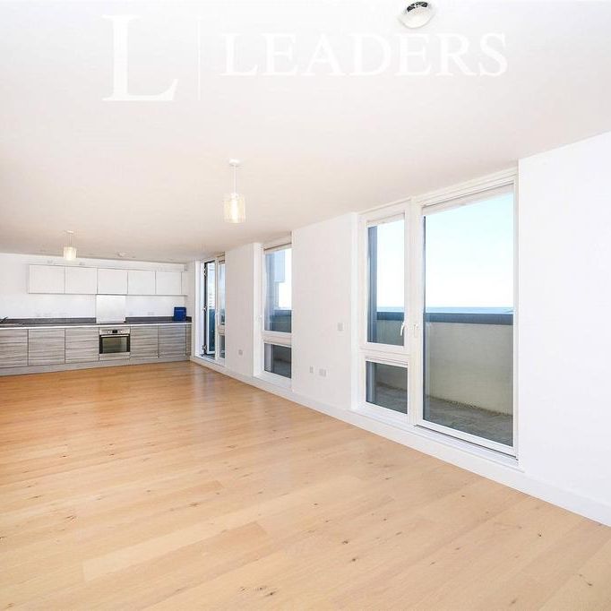 3 bedroom flat to rent - Photo 1