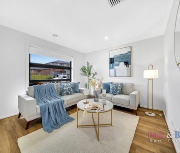 Modern & Stunning 4 Bedroom Family Home For Rent! - Photo 3