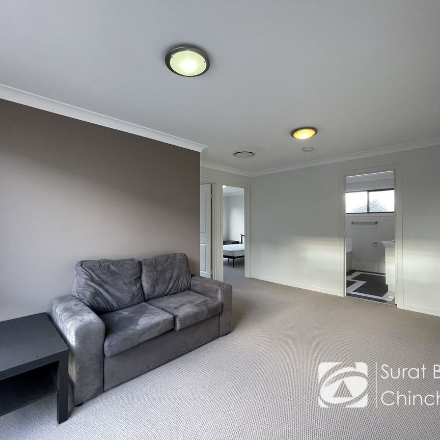 FULLY FURNISHED TOWNHOUSE - Photo 1