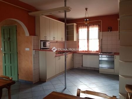 Kiadó jó állapotú lakás - Kecskemét - Photo 3