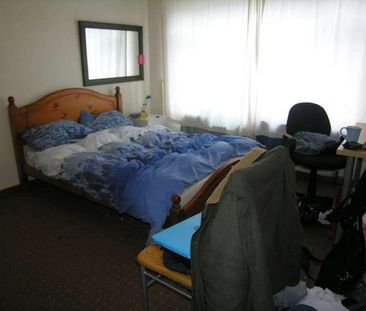 Bedroom Detached House In Ensbury, BH9 - Photo 3