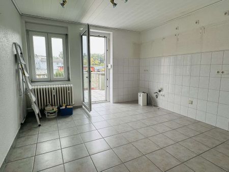 KREFELD CITYLAGE- SCHÖNE 2 ZIMMER WOHNUNG - WOHNKÜCHE MIT DACHTERRASSE - BADEZIMMER MIT FENSTER - Foto 5