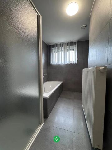 Appartement met 2 slaapkamers en zeer groot terras te Koekelare - Photo 2