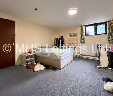 6 Bedroom Mid Terraced House for rent in Regent Park Avenue - Photo 5