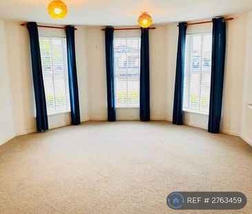 2 bedroom flat to rent - Photo 2