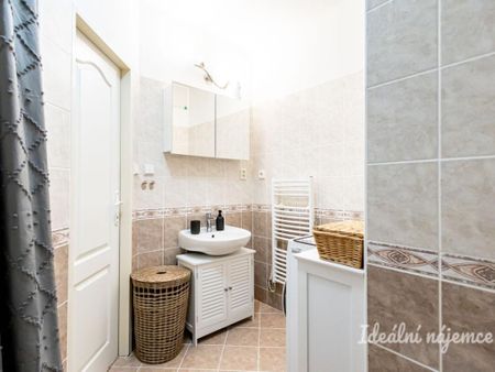 Pronájem bytu 2+kk 46 m2 - Fotografie 2