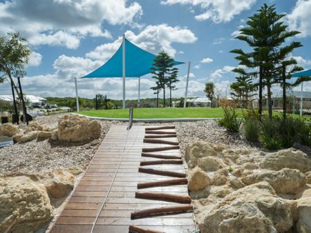 DUAL KEY LIVING - MAIN HOUSE - Photo 2