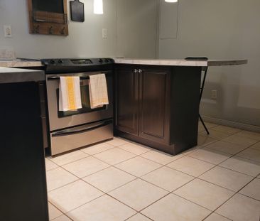 For Lease - 301 Via Romano Boulevard, Vaughan, Ontario - Photo 2